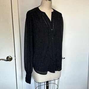 On 34th shear black sparkling button down shirt⭐️🌚⭐️🌚⭐️🌚